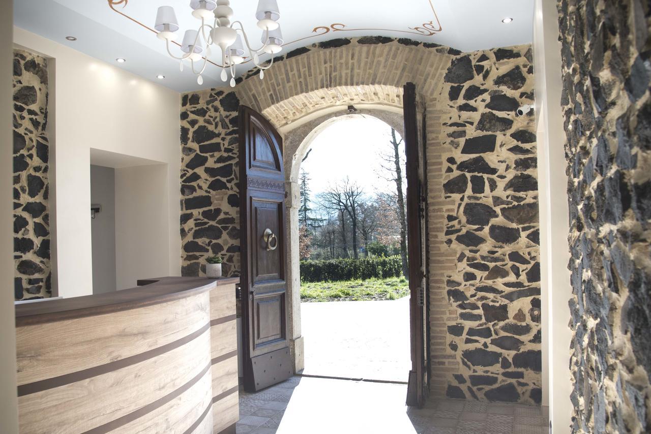 La Tenuta Di Trimalcione Pofi Ngoại thất bức ảnh